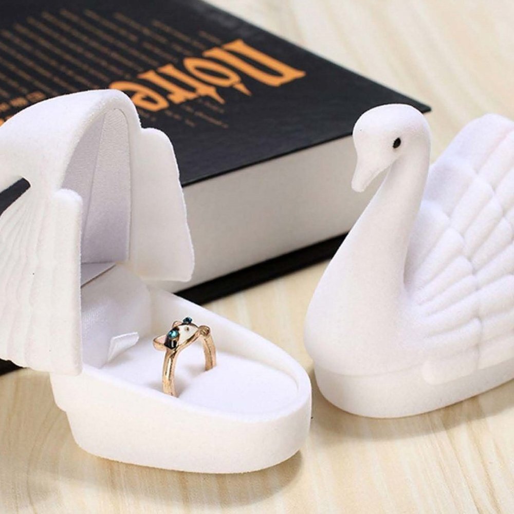 White Swan Ring Box